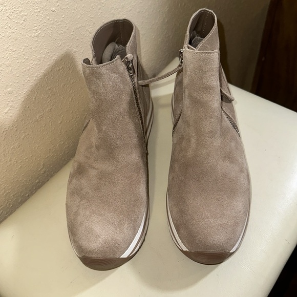 Steve Madden hightops size 8 - Picture 2 of 10